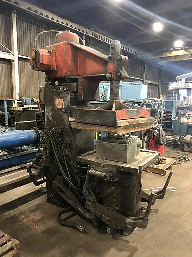 Used OSBORN 719 RJW JOLT SQUEEZE PIN LIFT MOLDING MACHINE Foundry Molding Machines | World Equipment and Machine Sales #394654