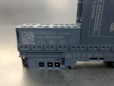 USED Siemens 6ES7132-6FD00-0BB1 Output Module w/6ES7193-6BP20-0BB1 Base