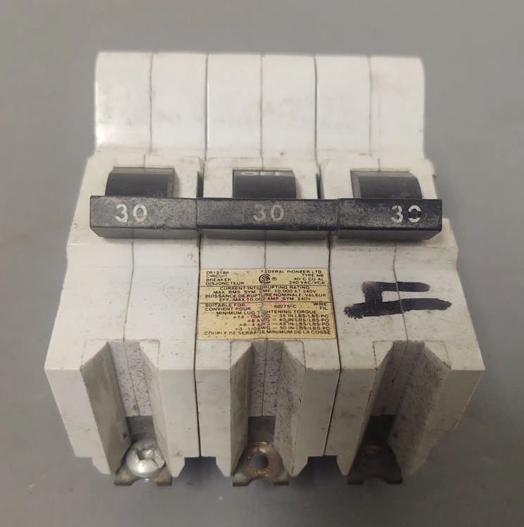 Used FPE NB Circuit Breakers Kentucky US | Edwards Industrial Repair #974424