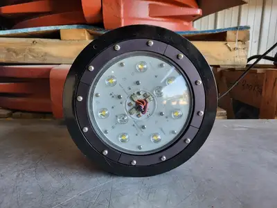 NEW CROUSE-HINDS VMV7L/UNV1