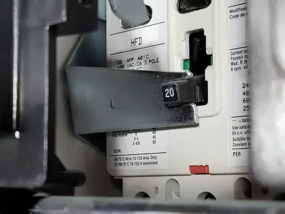 USED EATON CUTLER-HAMMER SVX005A1-5A4N1