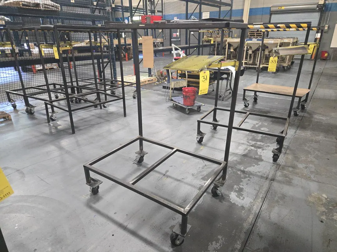 (1)Rolling Pallet Stand