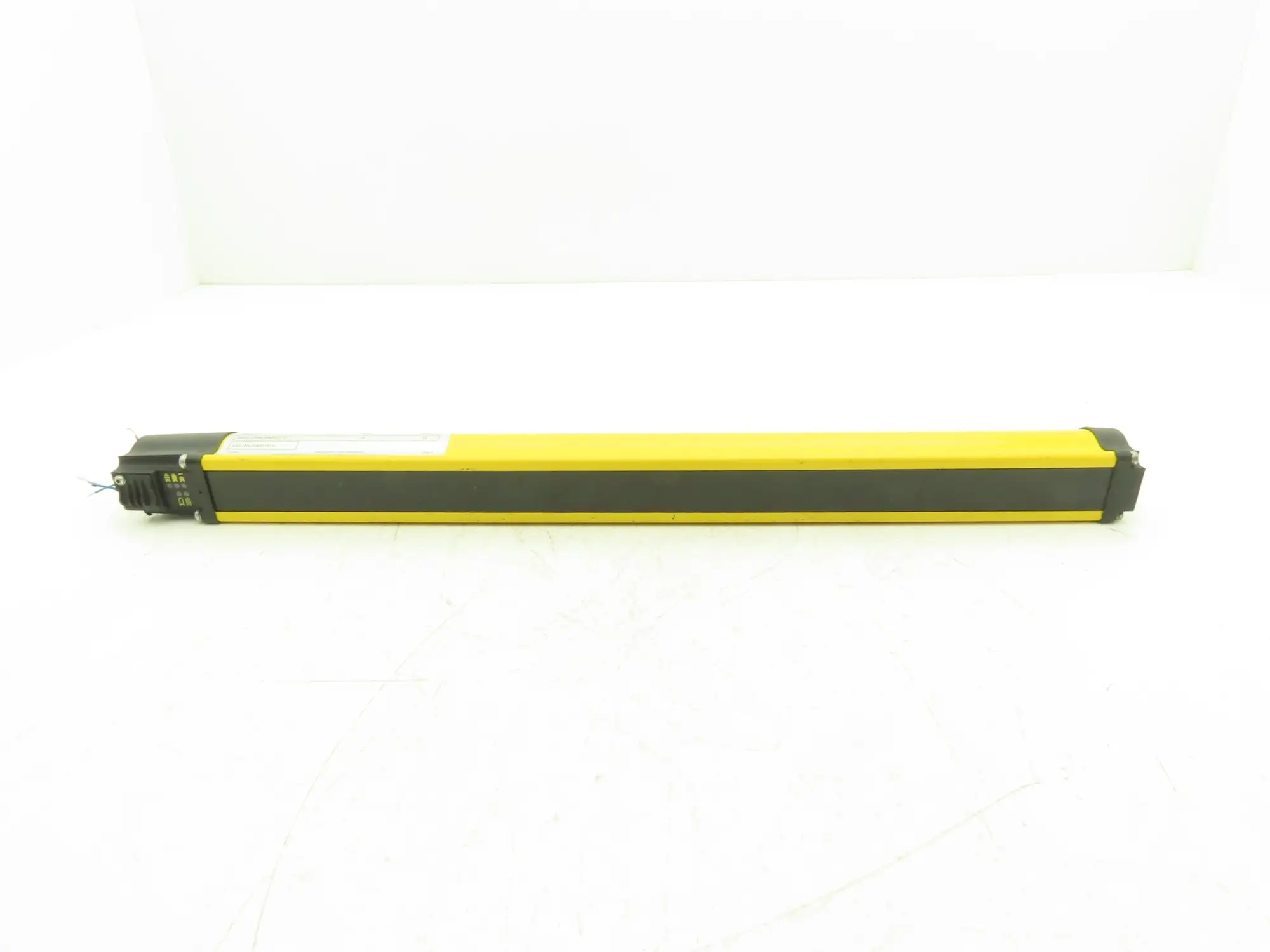 Allen Bradley 440L-R4J0480YD Light Curtain Guardmaster Receiver Only -Parts Only