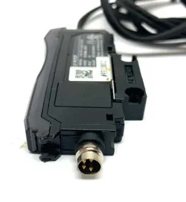 LV-N11CP, LV-NH32 | Keyence LV-N11CP Laser Sensor Amplifier Main Unit w/ LV-NH32 Laser Sensor Head - Used
