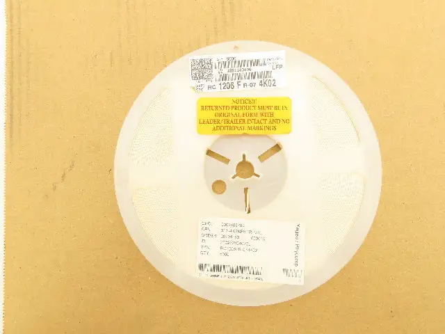 Yageo RC1206FR-074K02L Chip Resistor Tape And Reel 4.02 kOhms 1/4W 5000 Pcs