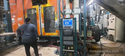Used 2001 Milacron Dual 35 lb Head Blow Molder Blow Molding Machines Illinois US | Meadoworks #1514546