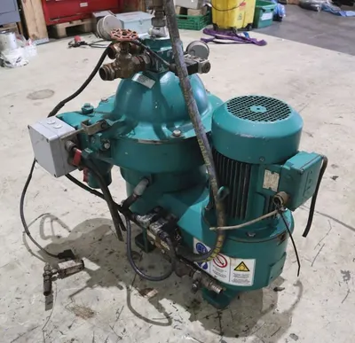 Westfalia OSD 6-91-067/6 fuel oil purifier, SS.
