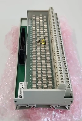 NEW Allen-Bradley 1492-IFM40F-F24-2