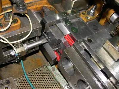 Used 1998 NAKASHIMADA MST508 Progressive Die Headers Ontario CA | Walden Machinery #1289983