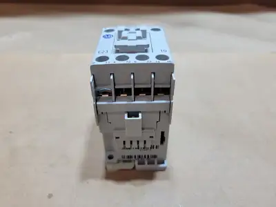 New | in-Stock ALLEN-BRADLEY 100-C23D10 Switchgears British Columbia CA | Lenmark #1438286