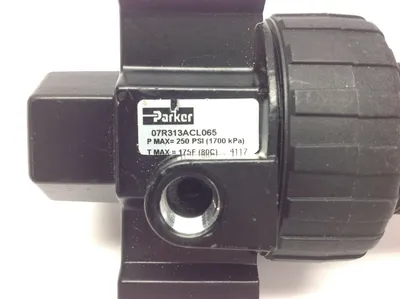 07R313ACL065 | Parker  Regulator 250Psi 1700kPa - Used