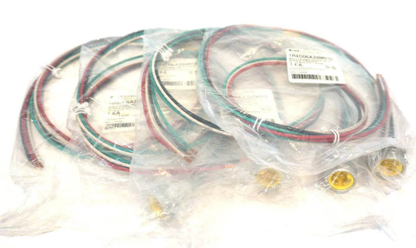 4 NEW WOODHEAD 1R4D06A28M010 RECEPTACLE