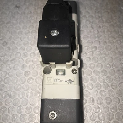 USED SMC VQ7-6-FG-D-1ZR