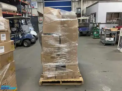 Large skid lot of miscellaneous home decor and home items, approximately 1,566 pieces per seller