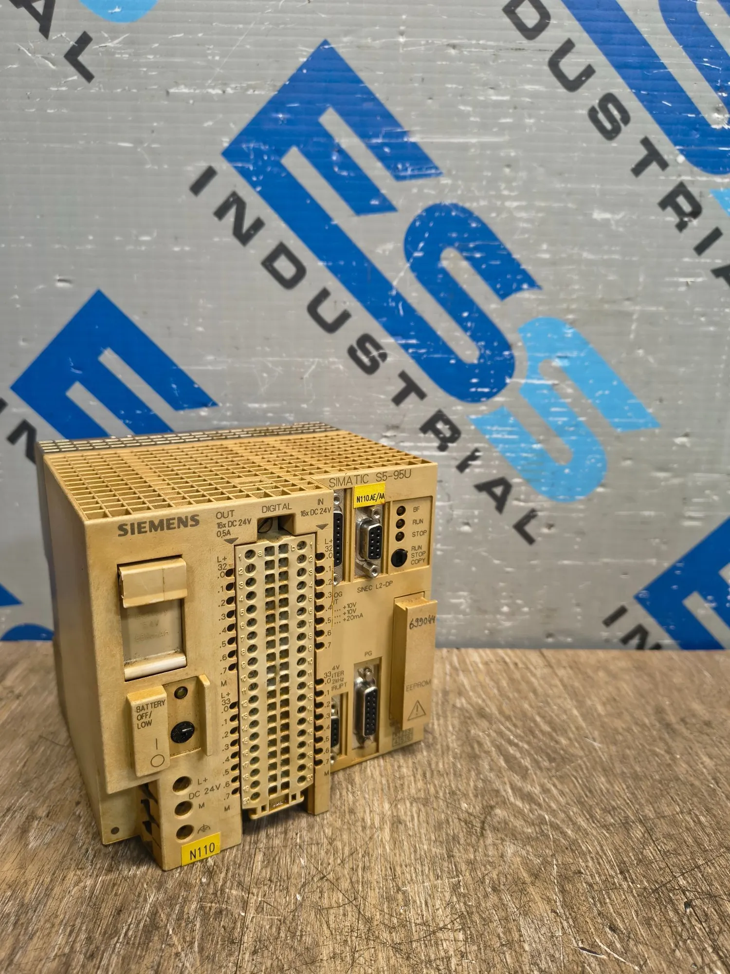 USED SIEMENS 6ES5 095-8ME02