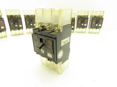 Fuji EA33 Circuit Breaker 20A 460VAC 3-Pole Lot of 9