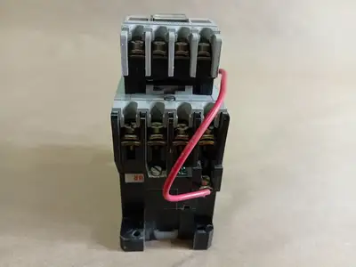 NEW ALLEN-BRADLEY 100-A18ND3