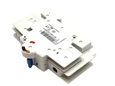 USED ALLEN‑BRADLEY 1489-M1D100 10A BREAKER W/ 1489-AMRA3 AUX CONTACT 1 10A BREAKER W/ 1489-AMRA3 AUX CONTACT 1P D‑CURVE