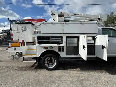 Used 2017 RAM 5500 Bucket (boom) trucks Florida US | Truck and Van Outlet #1509138