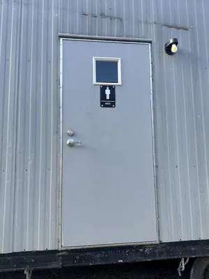 2008 MICHIANA MEN'S & WOMEN'S PORTABLE BATHROOM TRAILER: STOCK #23097