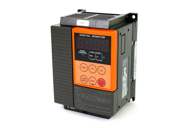 Used FUJI ELECTRIC FVR004E7S-2 Power Inverters | Industrial Parts R Us Inc. #366881