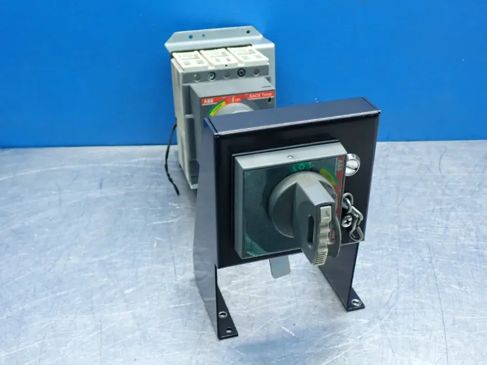 Used ABB TMAXT2H100 Circuit Breakers Ohio US | HGR 24 #1148149