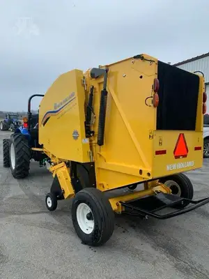 New | in-Stock 2026 NEW HOLLAND ROLL-BELT 450 UTILITY Square Balers Maine US | Beauregard Equipment #1511370