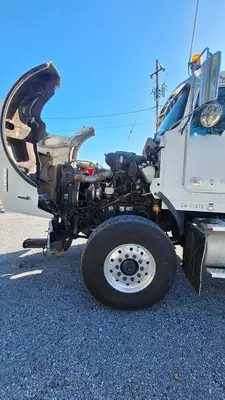 USED 2013 KENWORTH T800