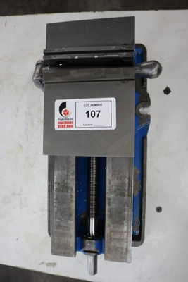 Used KURT WORKHOLDING SOLUTIONS D688 Vises Minnesota US | Machinesused.com #1390019