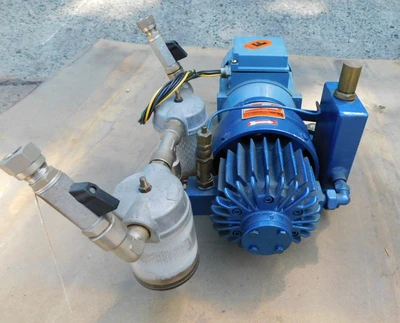 USED BGS VACUUM PUMP 15 F