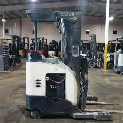 USED 2016 CROWN RR5725-45