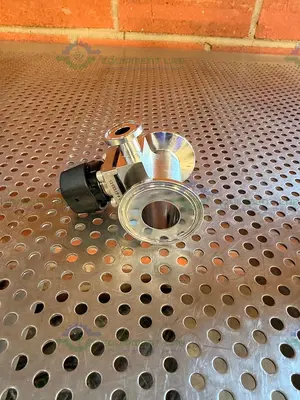 Used AQUASYN 6155535 DIAPHRAGM VALVE W/ 1" SANITARY FITTING TO 1/2" SANITARY FITTING Valves/Fittings California US | Equipment Lab #1506524