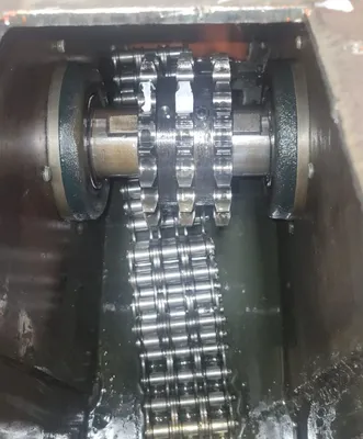 USED POSITIVE DISPLACEMENT PUMP CHAIN CASE