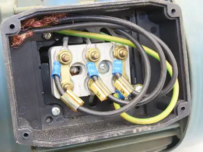 Lafert ST 90S C2 AC Motor 1.7kW 2840rpm 230/460v 3ph 90S TEFC