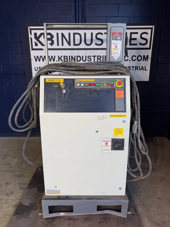 Used 2001 FANUC RJ3 Robots Michigan US | K.B. Industries LLC #1425728