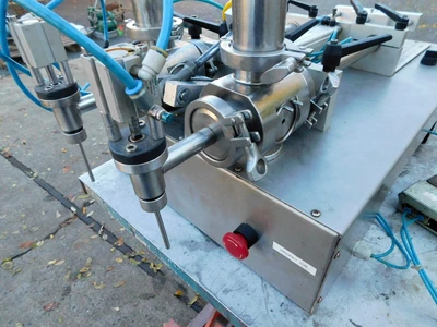 USED TWIN PISTON FILLER TWIN PISTON