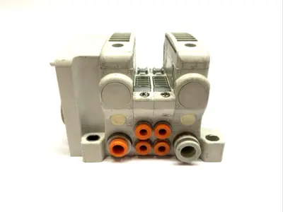 VV5QC11-02N3FD0-S | SMC  Plug-In Manifold Base - Used