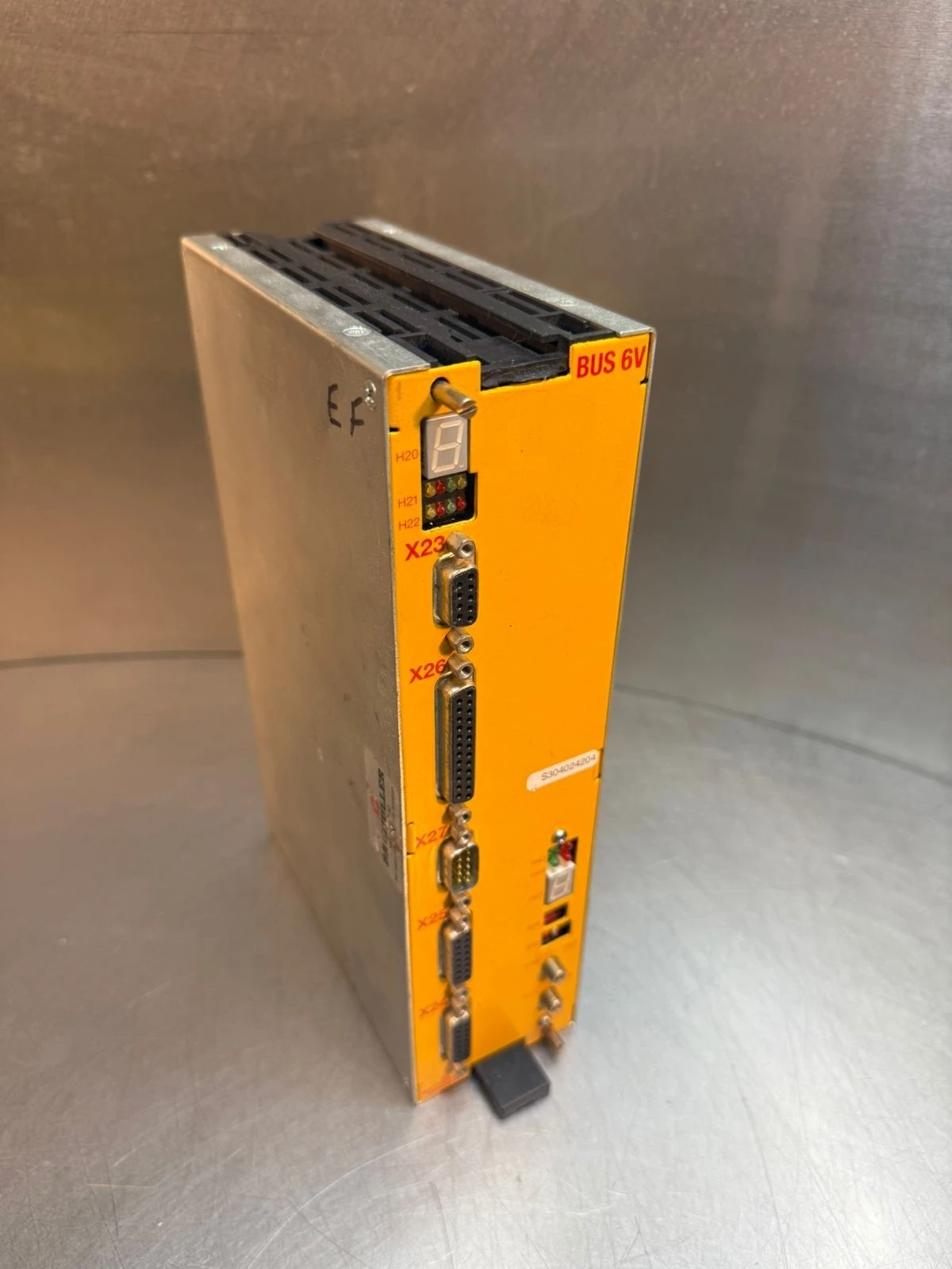 *3138 Baumuller BUS 6v Servo Drive USIP BUS 6V S304024204 00344893 M06 (5.5.3)