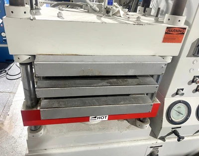 USED 1983 PHI PHI 75R2418S-3HCS-P-YS8-R PRESS