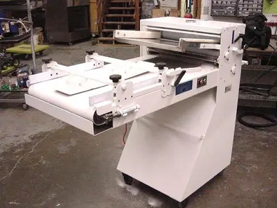 BLOEMHOF 4-24 Bread Moulder | Harvest Equipment and Fabrication Inc (6)