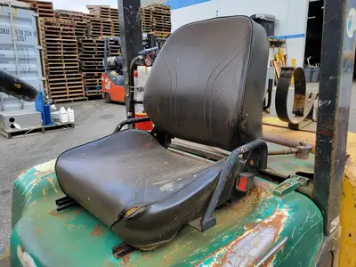 USED KOMATSU FG30HT-14