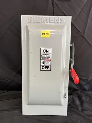LOT OF VARIOUS ELECTRIC DISCONECTS AND PANAL BOXES