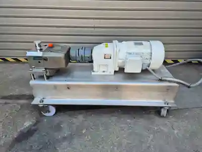 Used JOHNSON PUMP 2/0017 Centrifugal Pumps CZ | Perry Equipment #1266879