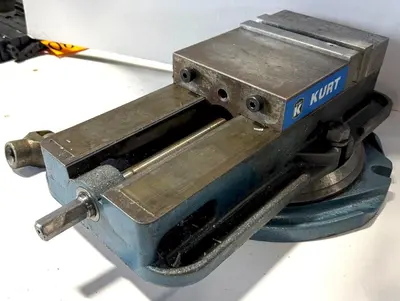 USED KURT D810