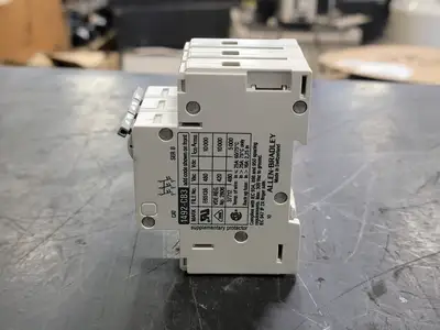 USED ALLEN-BRADLEY 1492-CB3 G050