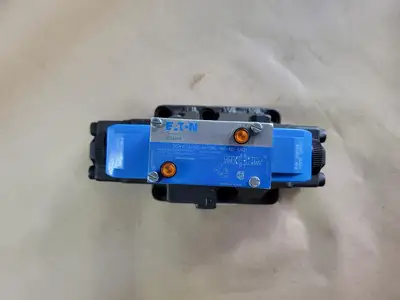 NEW EATON DG5V-8-H-2C-M-FWL-B-10-EN21