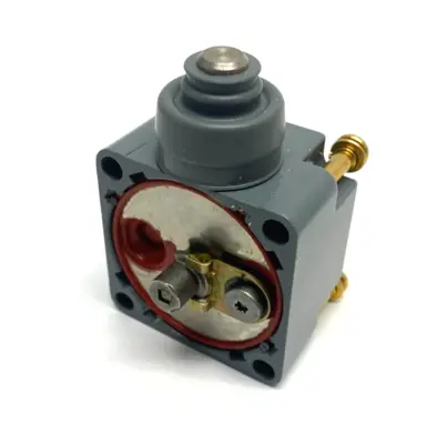 New | in-Stock Eaton Limit Switch, Side Push, Spring Return Head Series A1 Relays & Switches Michigan US | Maverick Industrial Sales #1396975