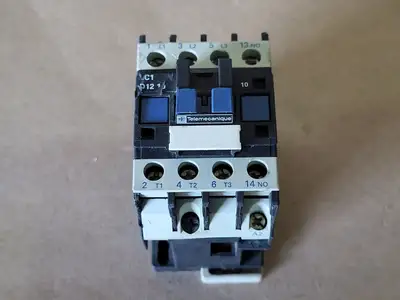 USED TELEMECANIQUE LC1D1210
