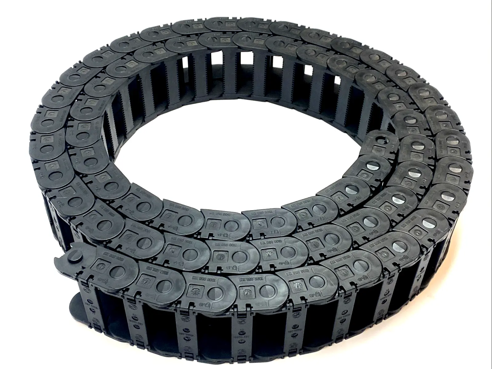 USED IGUS E2 ENERGY CHAIN 50MM WIDTH 125MM RADIUS 64 LINKS