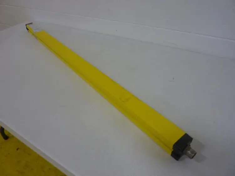 Used SICK OPTIC ELECTRONIC FGSE 1200-221 Light Curtains & Grids Michigan US | Ideal Machinery #607912